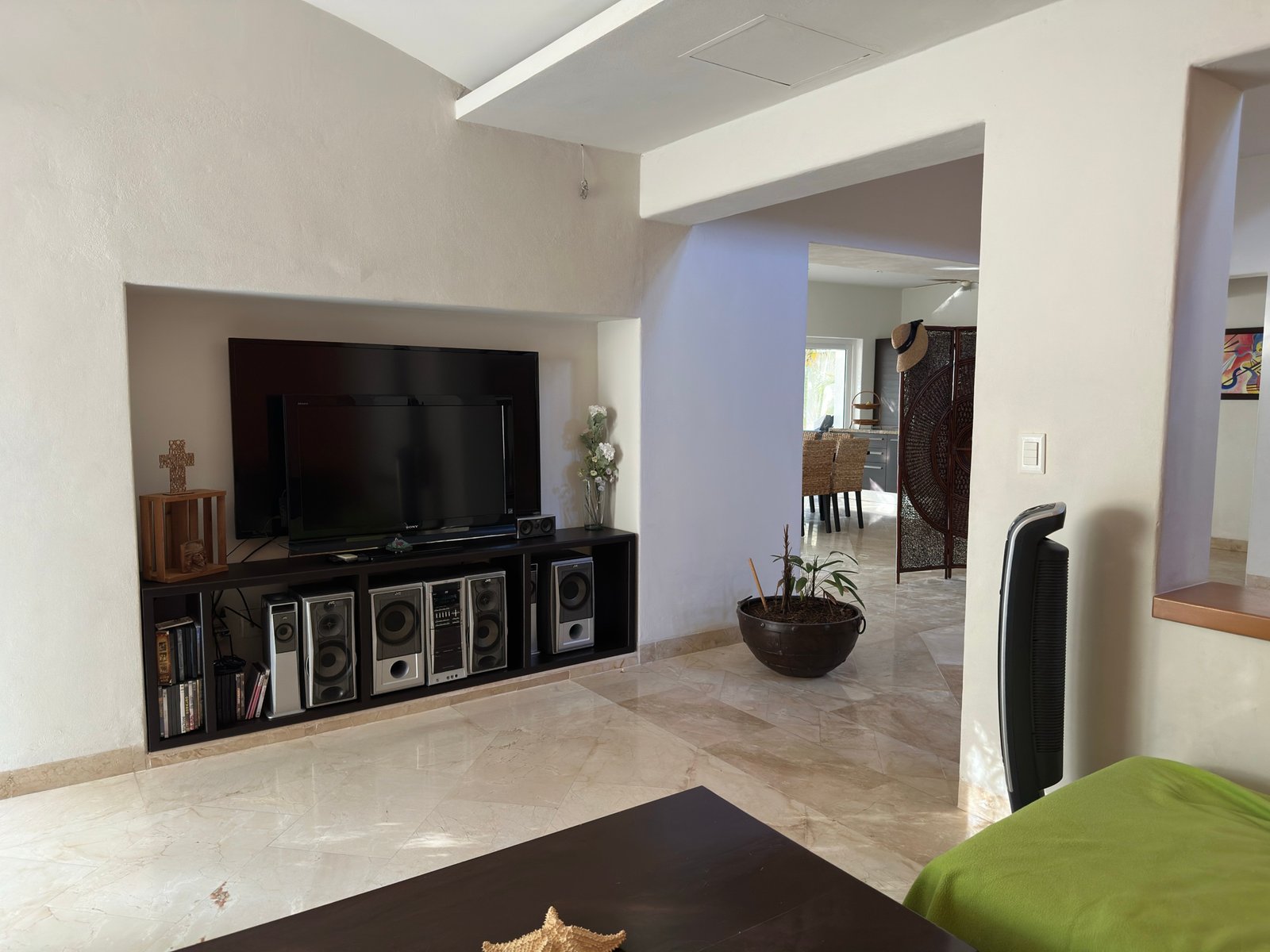 House for sale in Lagos del Sol, Cancun - View from living room sofa toward television