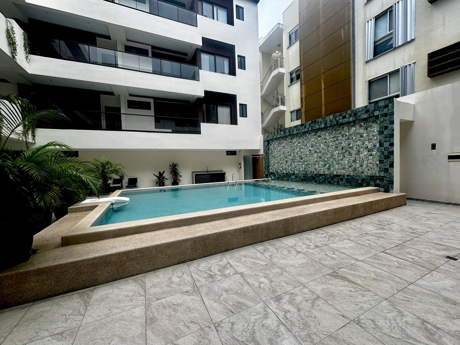 Condo for sale in Cancún in SM 09 on Av. Bonampak with pool