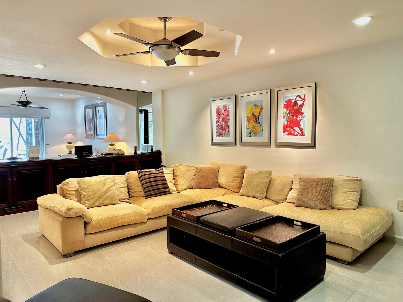 Condo for Sale in Cancun in Hotel Zone in Isla Dorada Living Room