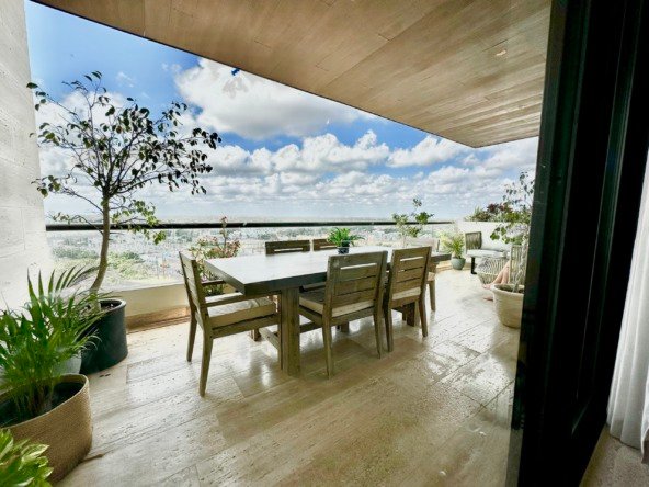 Apartment for Sale or Rent at Vela Towers in Cancun Terrace View