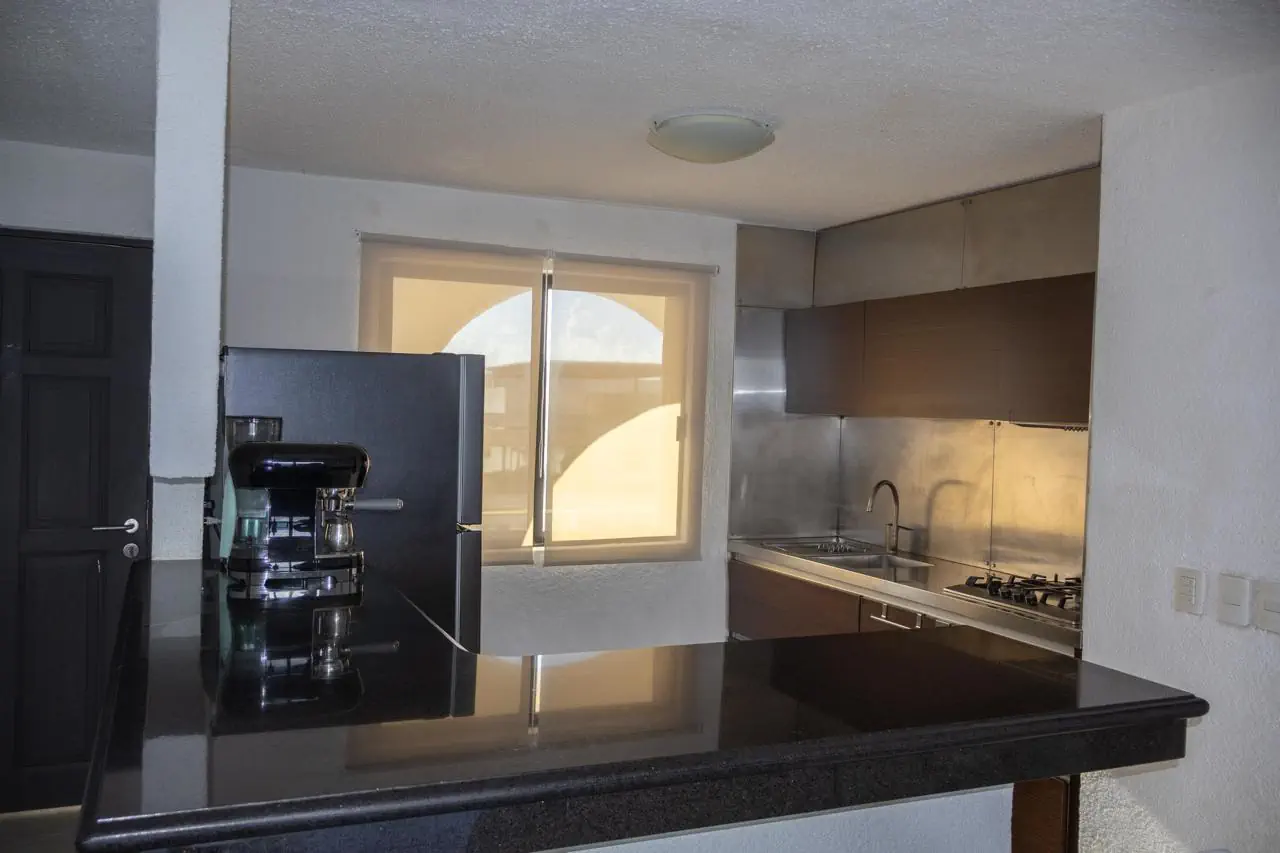 SEAFRONT APARTMENT IN CANCUN HOTEL ZONE OVERVIEW