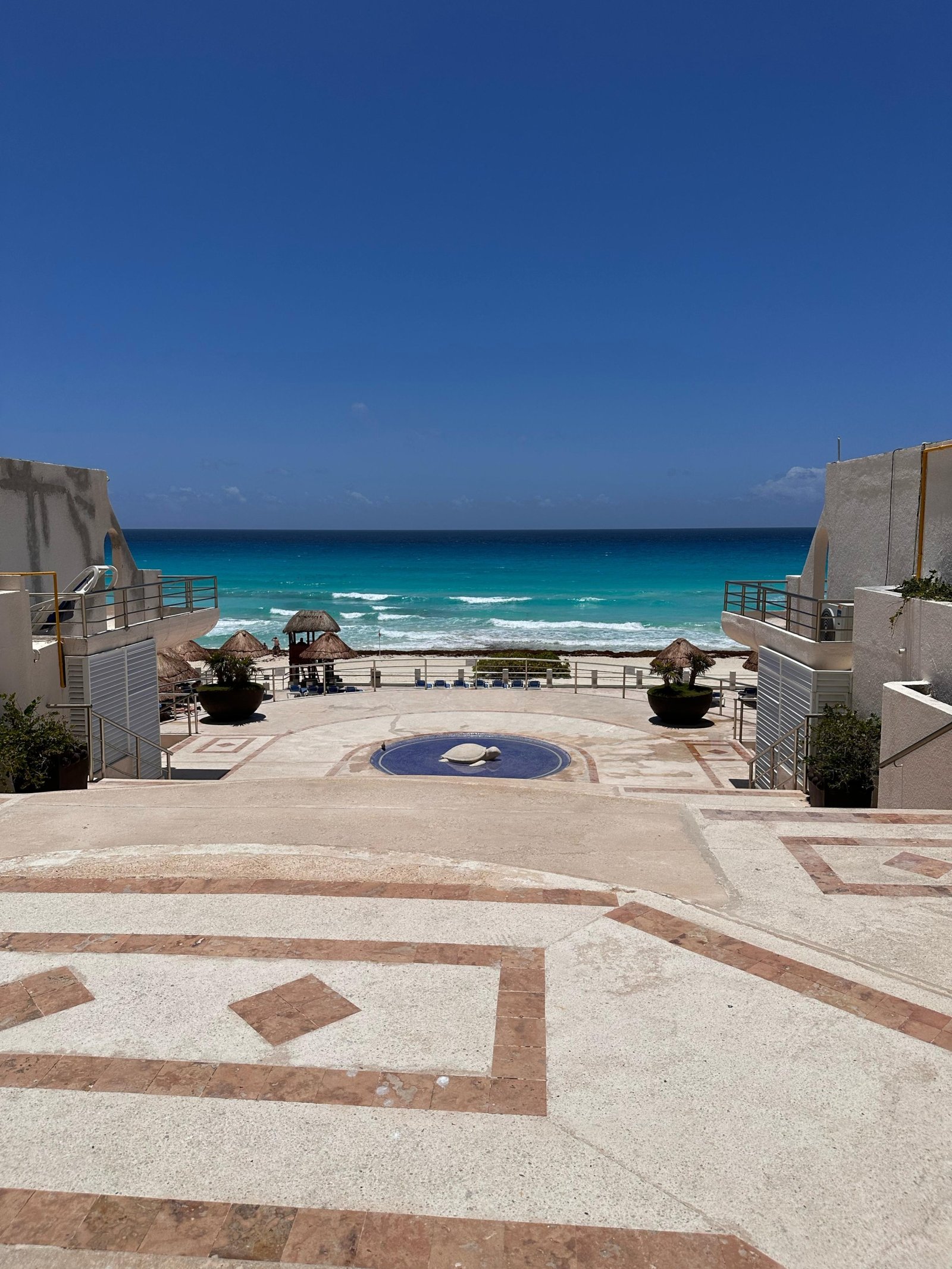Condo for sale in Cancun's Hotel Zone, oceanfront view