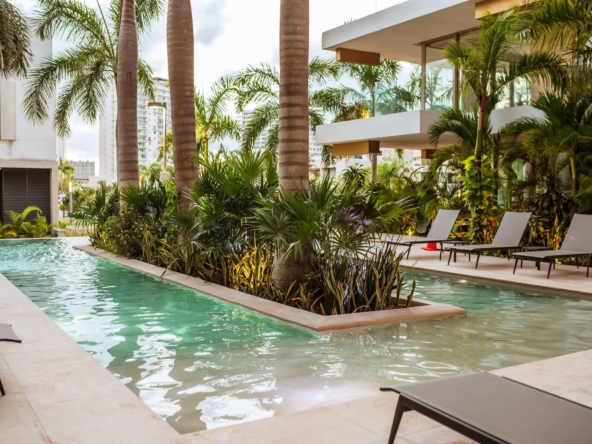 PUERTO CANCUN - APARTMENT FOR SALE ALBA MARINA POOL