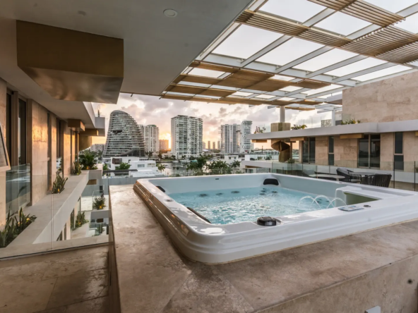 PUERTO CANCUN APARTMENT FOR SALE COVERED POOL