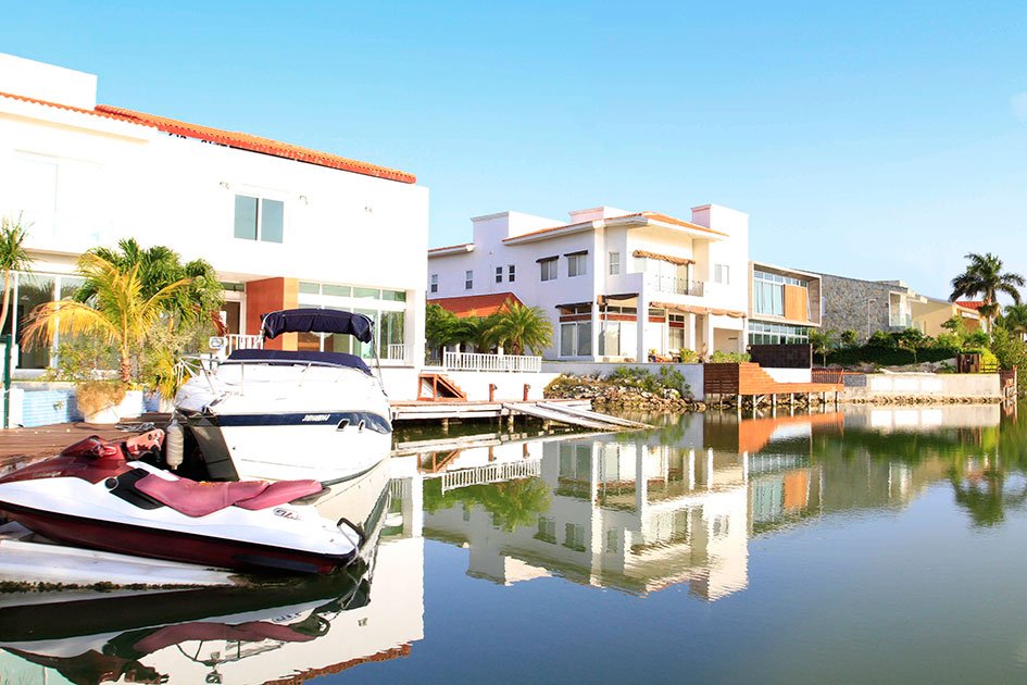 Houses in Cancun Hotel Zone