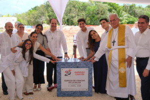 Anahuac Cancun University Health Building